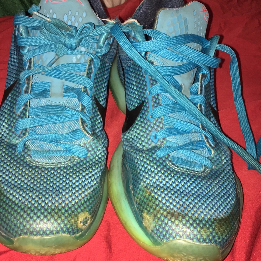 Kobe 10s